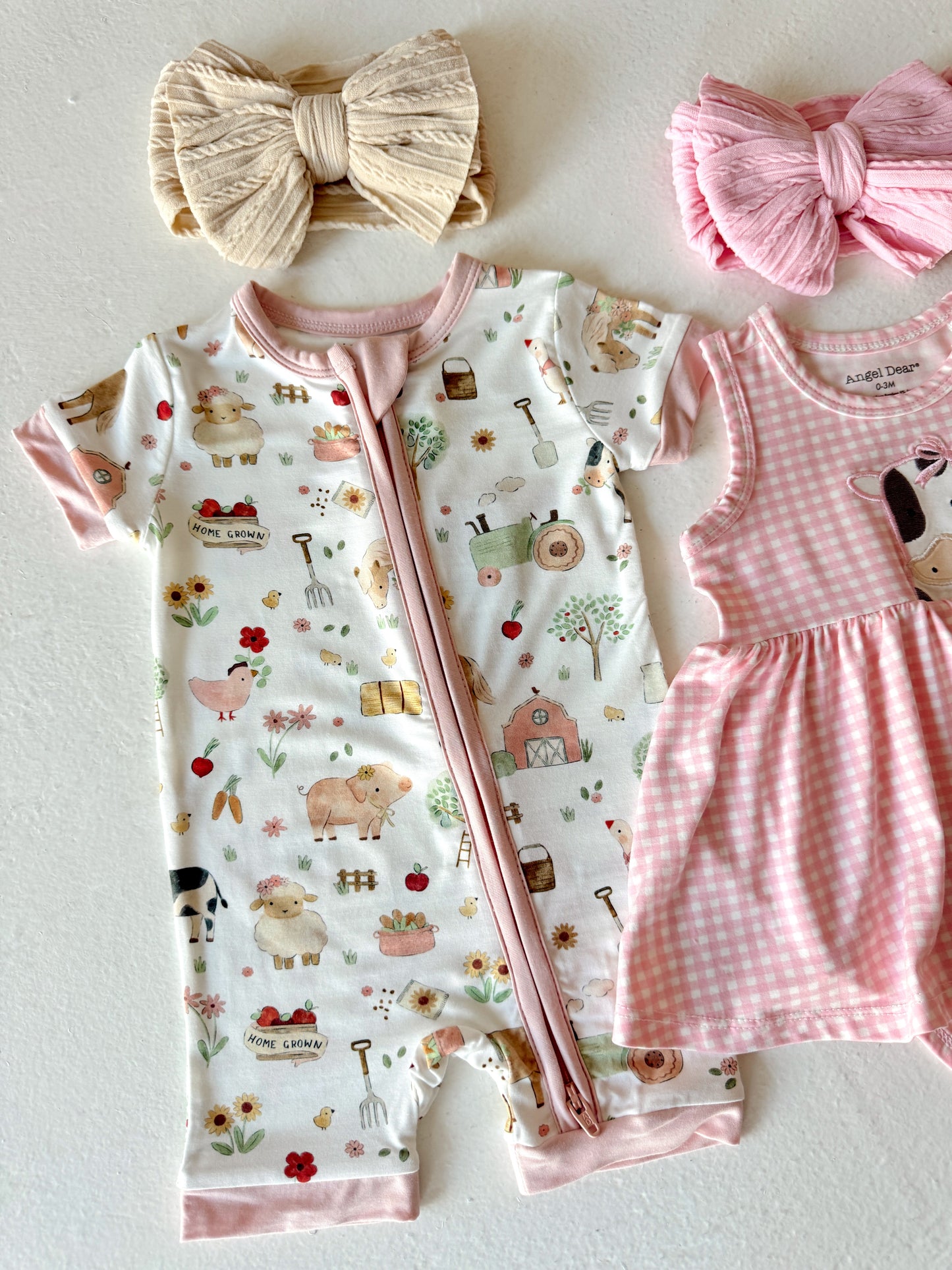 Shortie 2-Way Zip Romper, Cute Farm Animals Pink