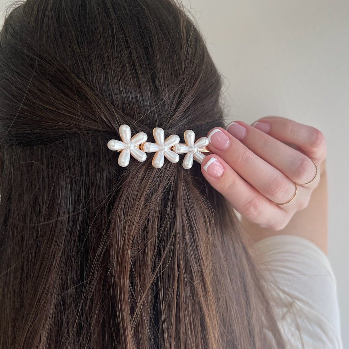 Pearl Flower Hair Clip