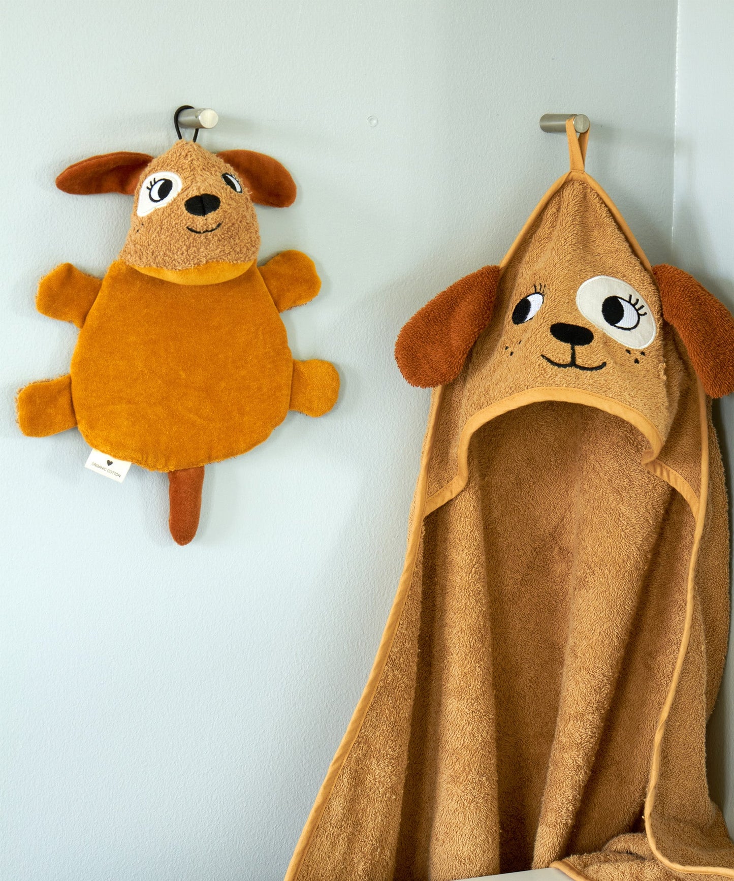 Roommate Dog Washcloth Bath Toy
