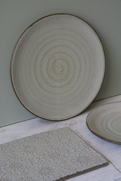 White Large Pottery Dinner Plate